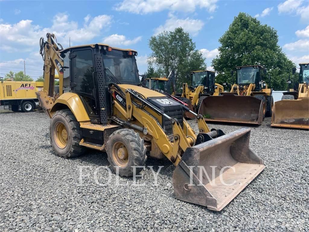CAT 420F2IT Kotrórakodók