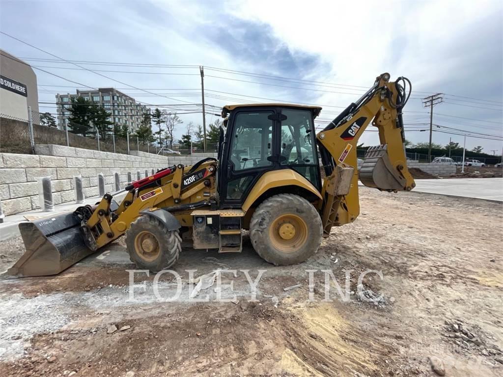 CAT 420F2IT Kotrórakodók