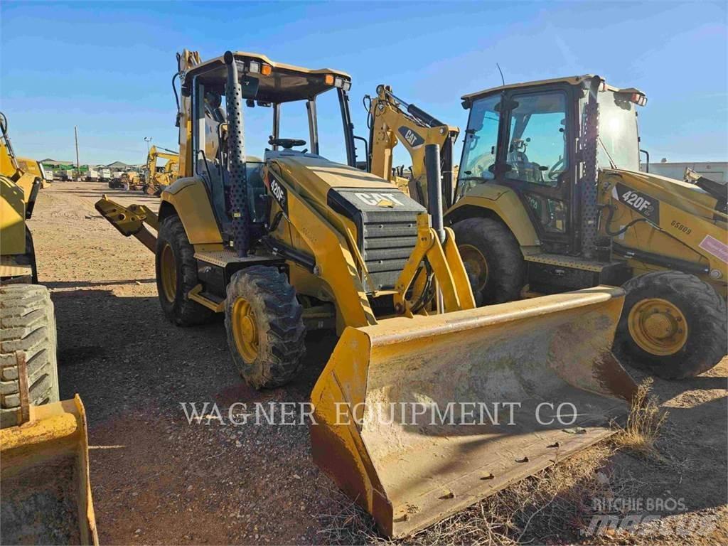 CAT 420F2ST Kotrórakodók
