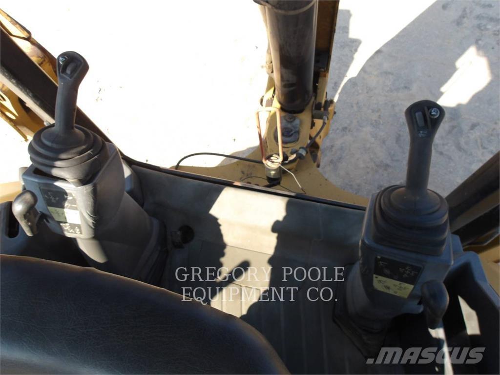 CAT 420F2ST Kotrórakodók