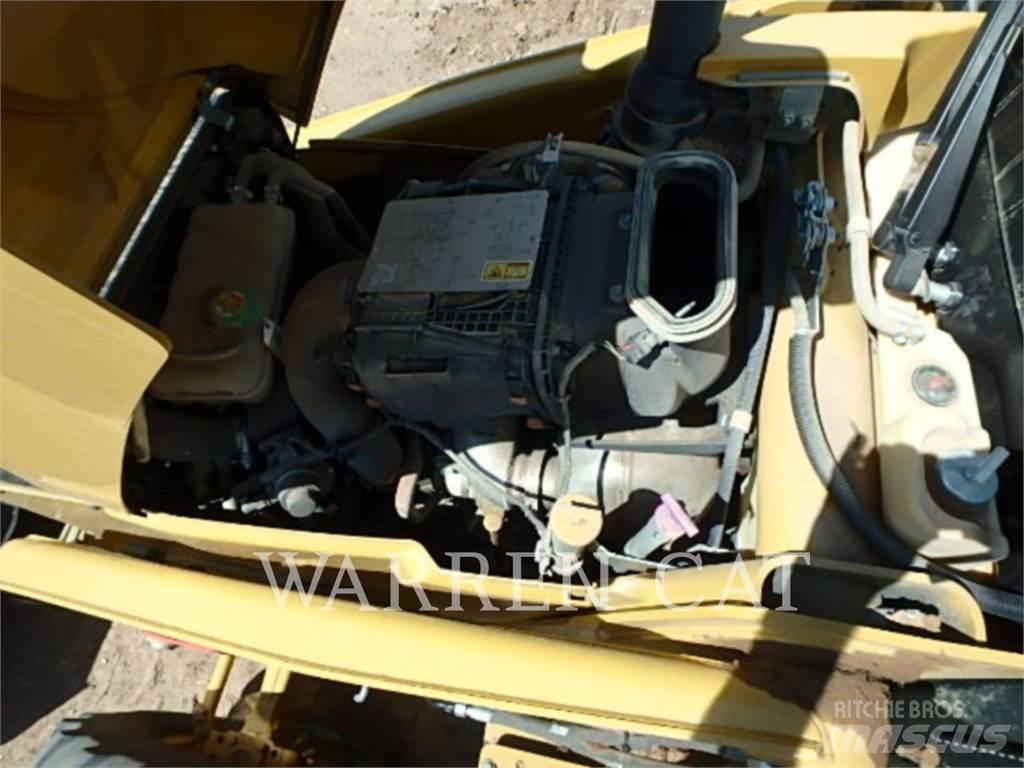 CAT 420XE AE4T Kotrórakodók