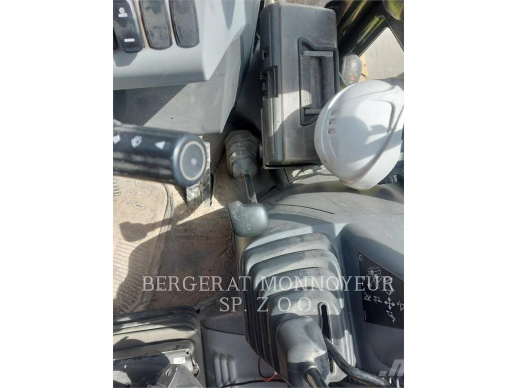 CAT 428 Kotrórakodók