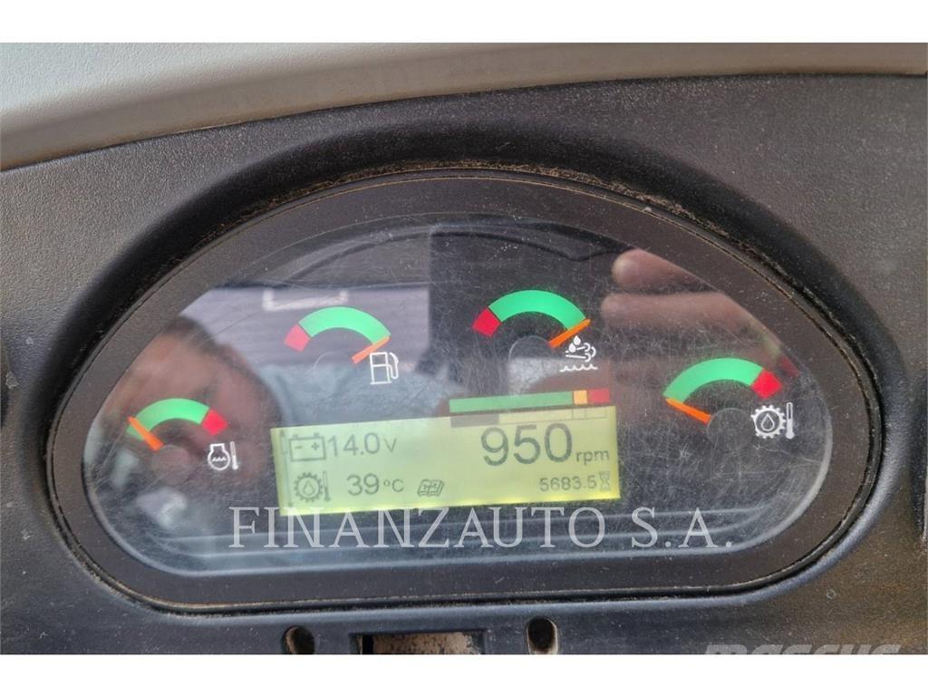 CAT 428F2 Kotrórakodók