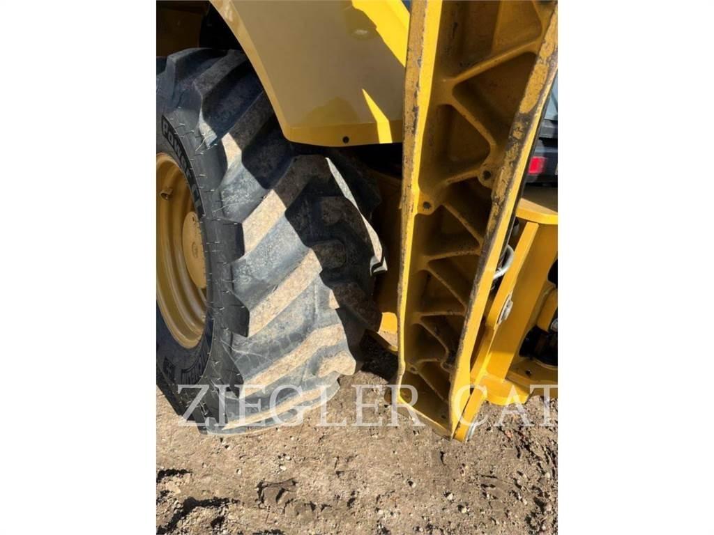 CAT 440IT Kotrórakodók