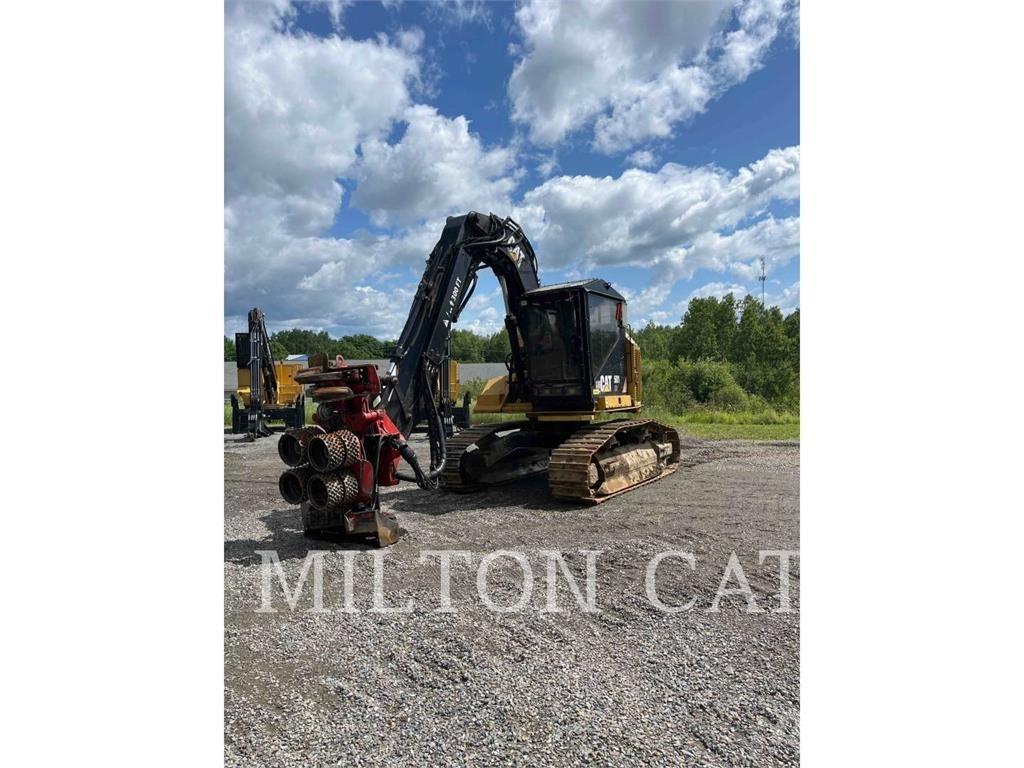 CAT 501 HD Betakarítók