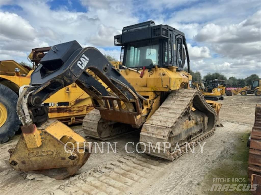 CAT 517 GR Vonszolók