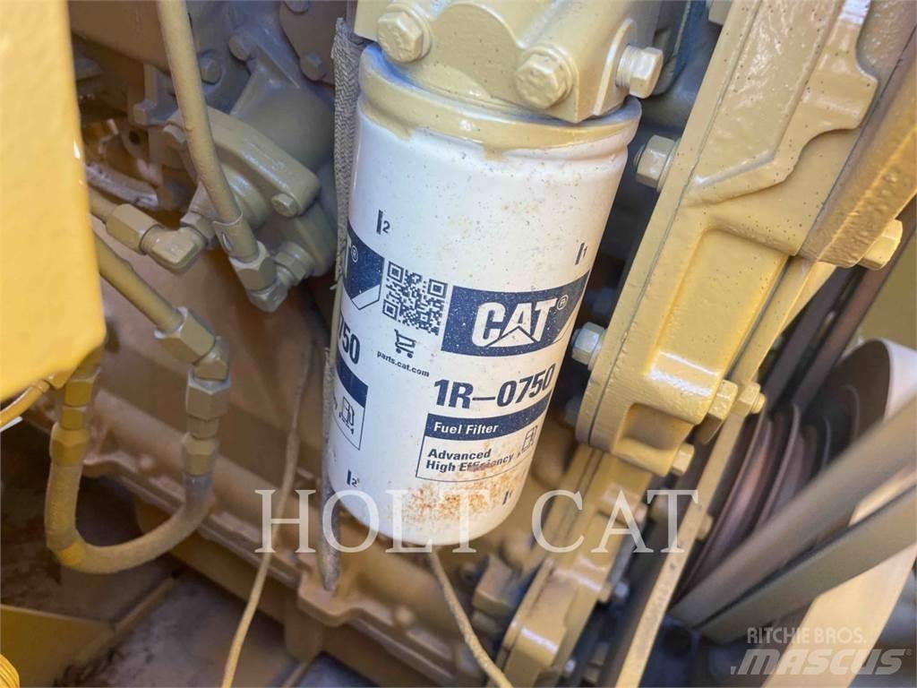 CAT 572G Csőfektető dózerek