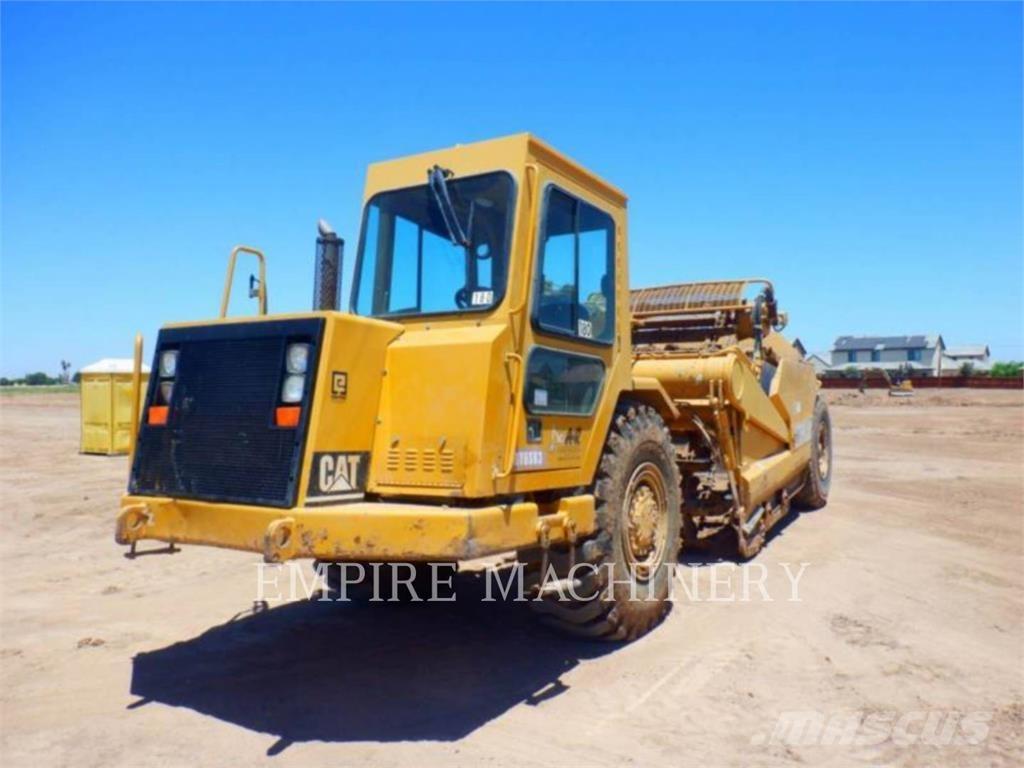 CAT 613C Földnyesők (szkréperek)