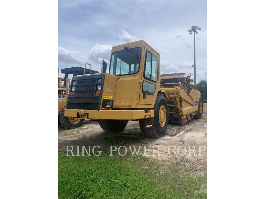 CAT 613C Földnyesők (szkréperek)