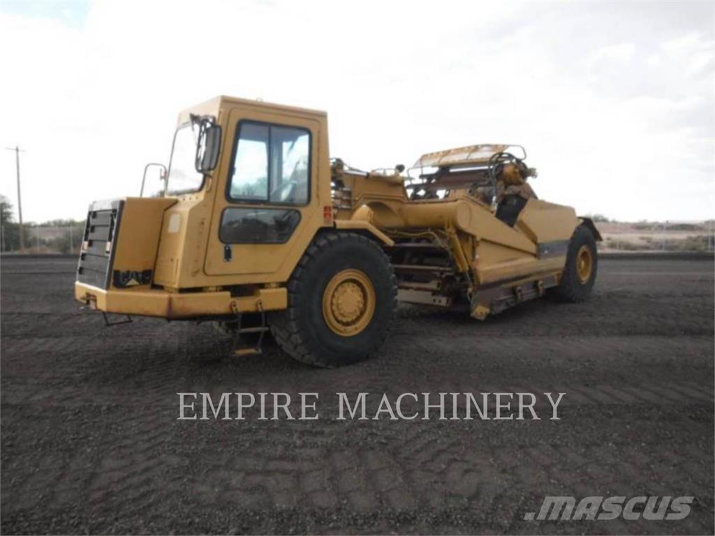CAT 613C Földnyesők (szkréperek)
