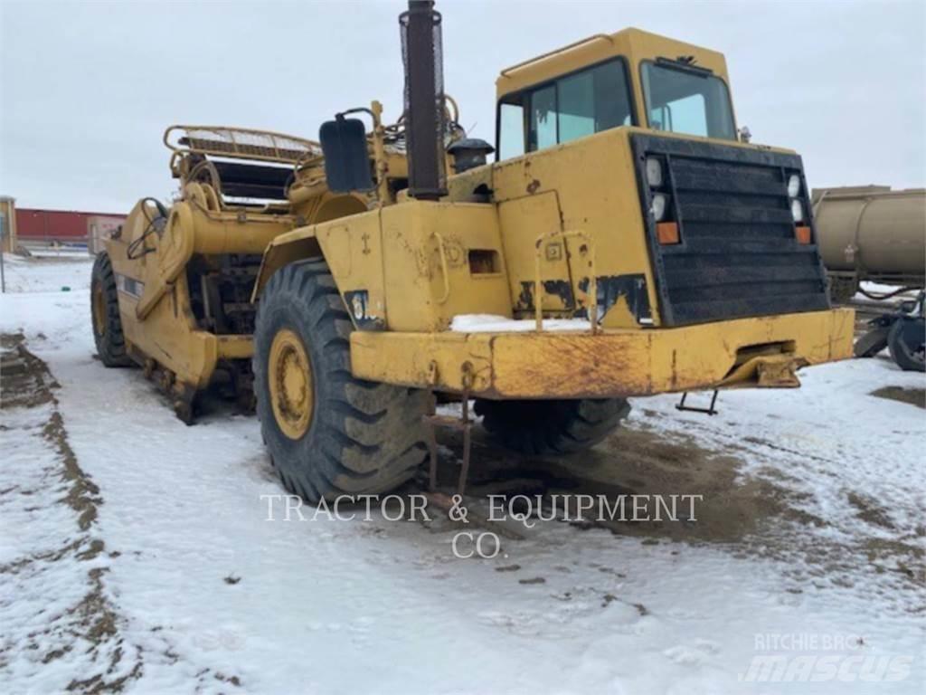 CAT 615C Földnyesők (szkréperek)