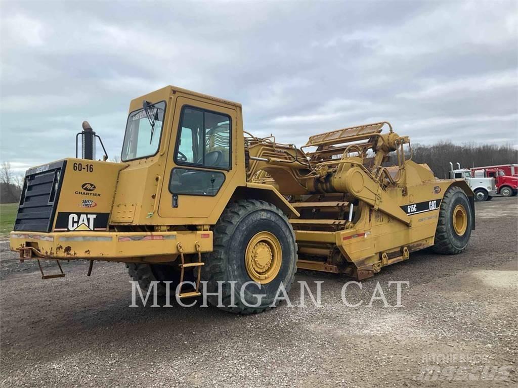 CAT 615CII A Földnyesők (szkréperek)