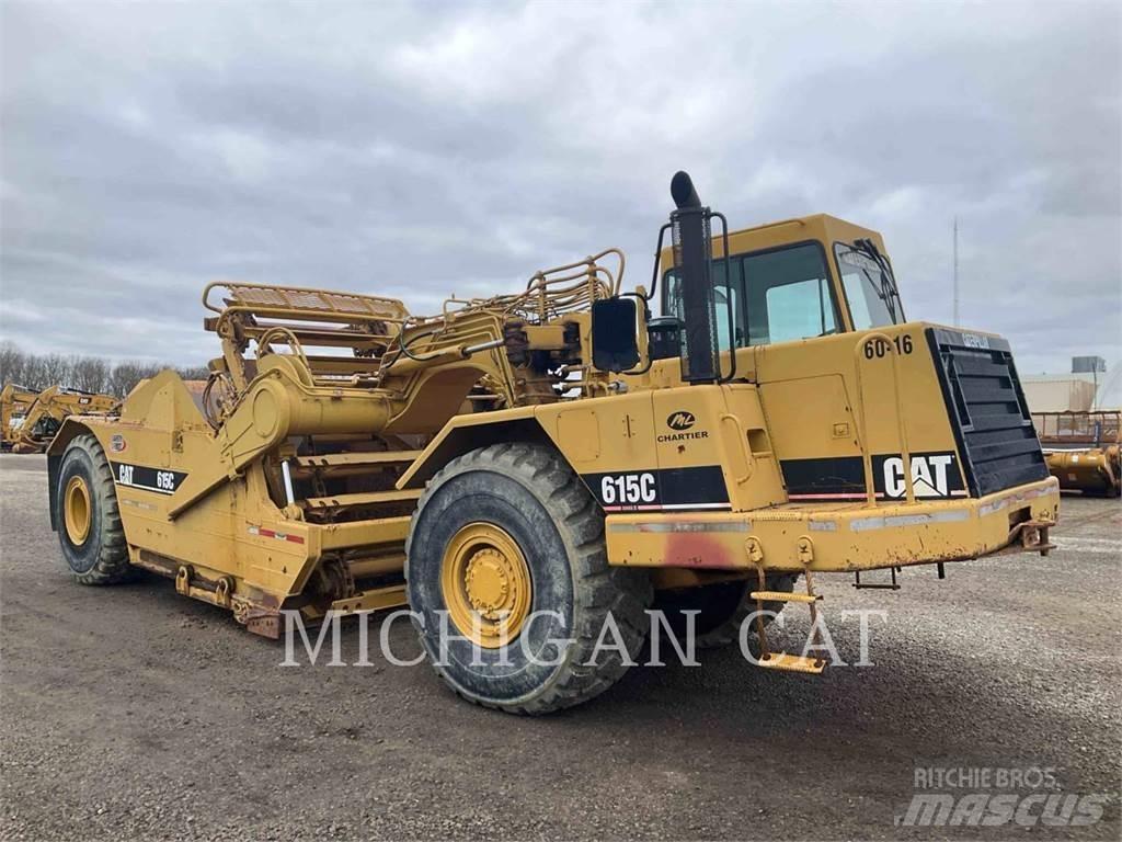 CAT 615CII A Földnyesők (szkréperek)
