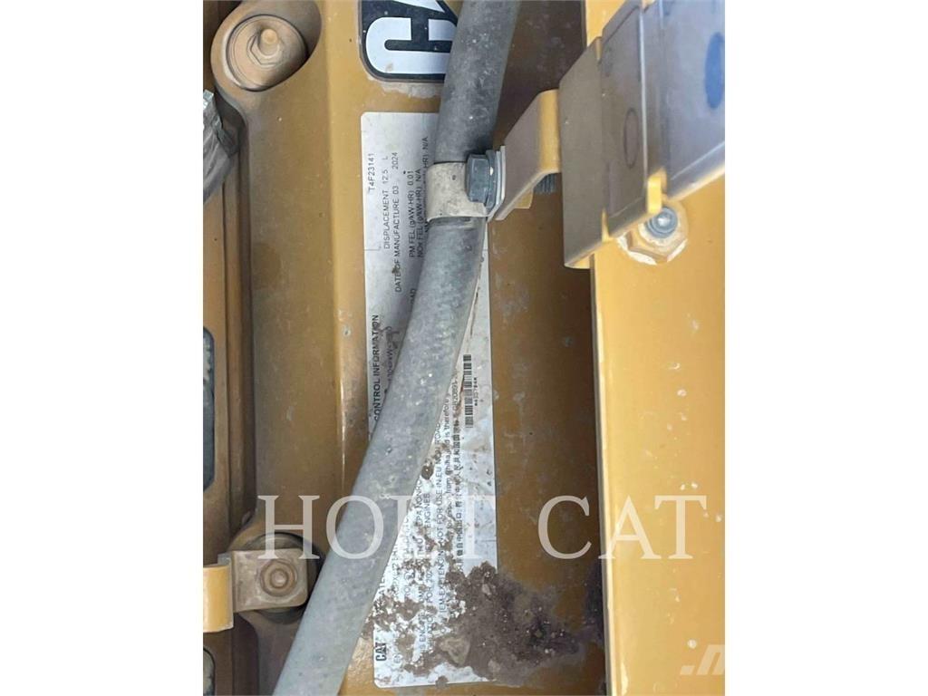 CAT 621 Földnyesők (szkréperek)
