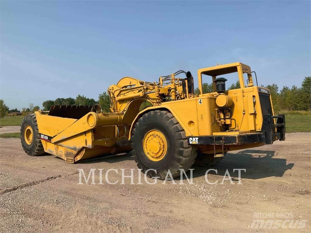 CAT 621B Földnyesők (szkréperek)