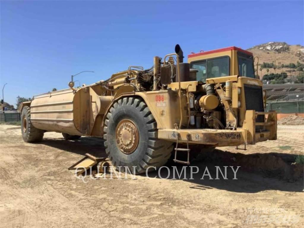 CAT 621F Földnyesők (szkréperek)