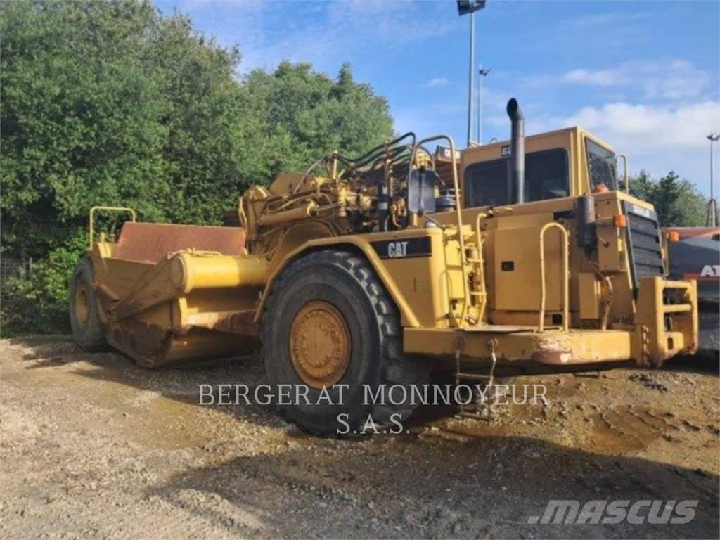 CAT 621F Földnyesők (szkréperek)