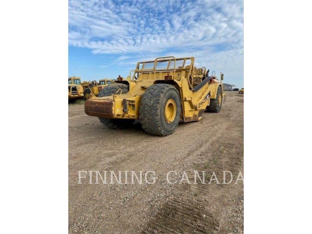 CAT 621G Földnyesők (szkréperek)