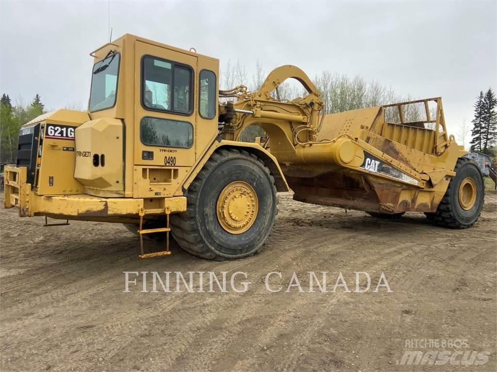 CAT 621G Földnyesők (szkréperek)