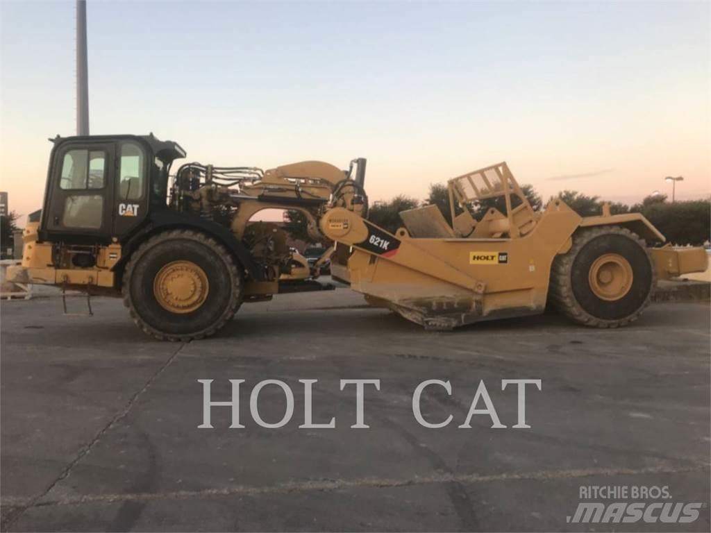 CAT 621K Földnyesők (szkréperek)