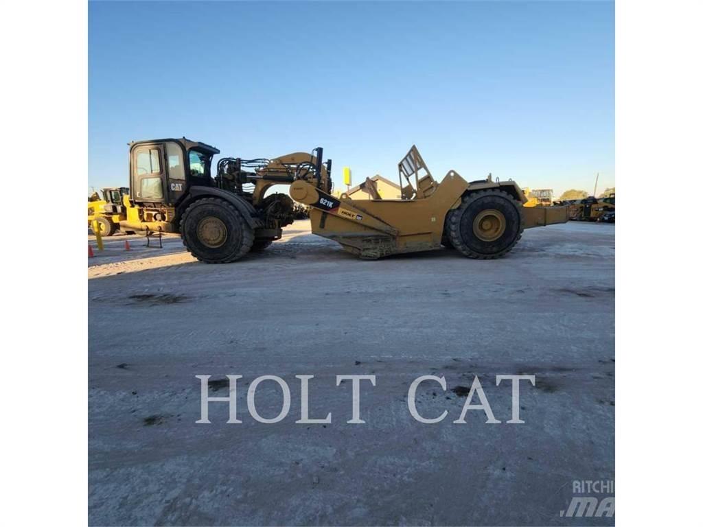 CAT 621K Földnyesők (szkréperek)
