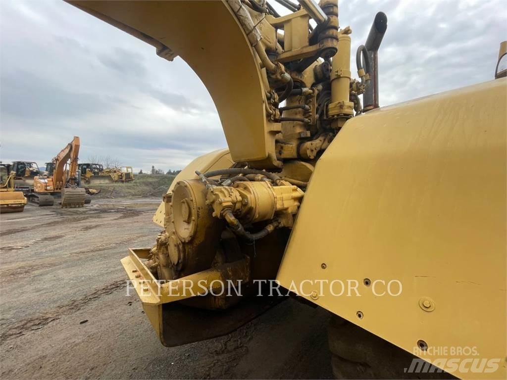 CAT 623B Földnyesők (szkréperek)