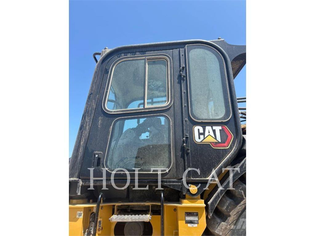 CAT 623K Földnyesők (szkréperek)