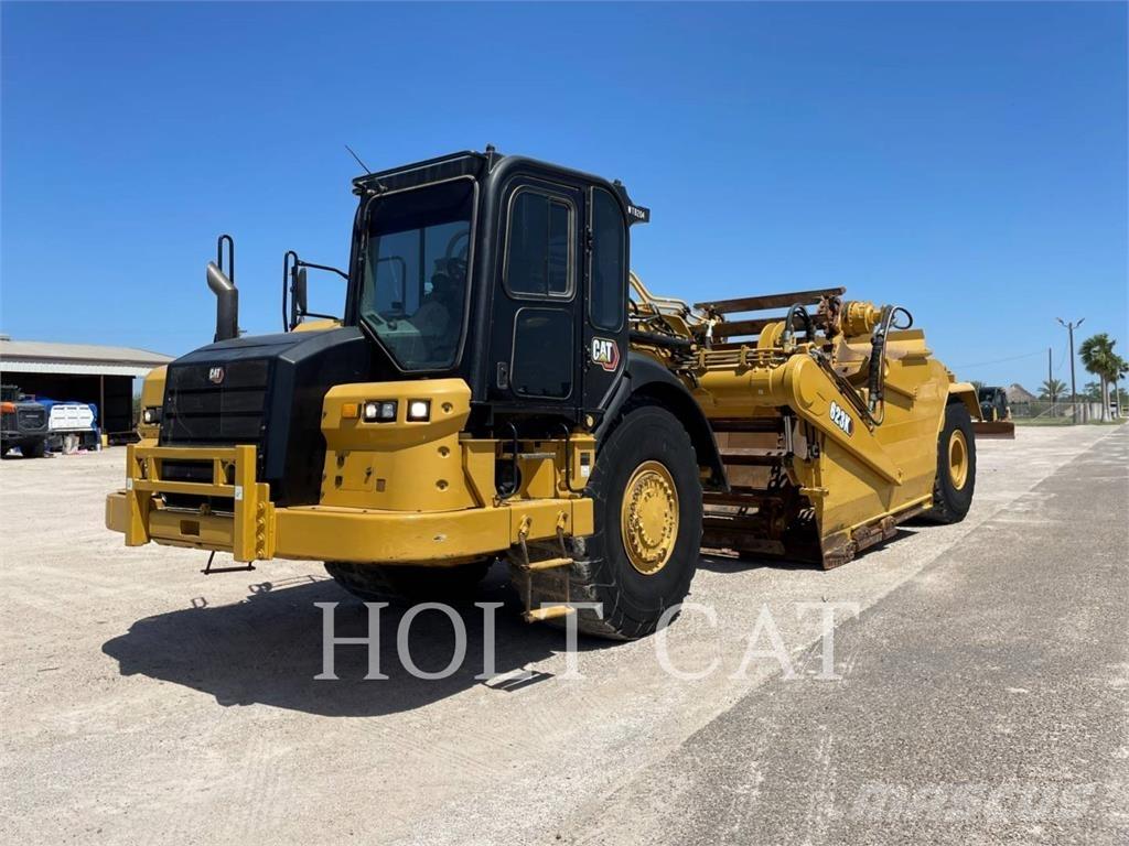 CAT 623K Földnyesők (szkréperek)