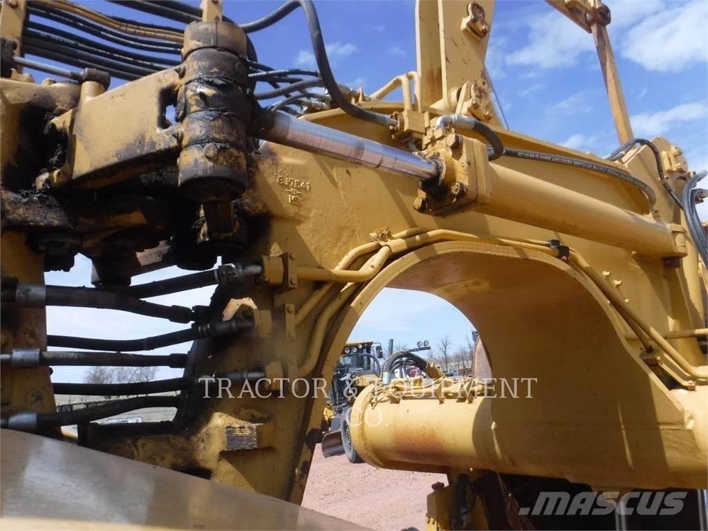 CAT 627B Földnyesők (szkréperek)