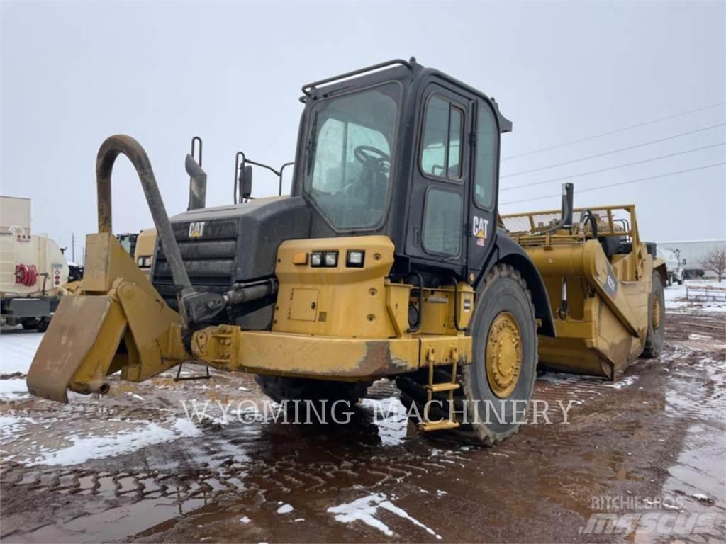 CAT 627K Földnyesők (szkréperek)