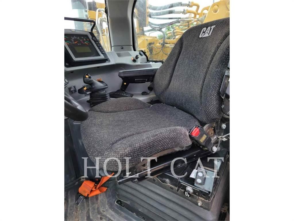 CAT 627K Földnyesők (szkréperek)