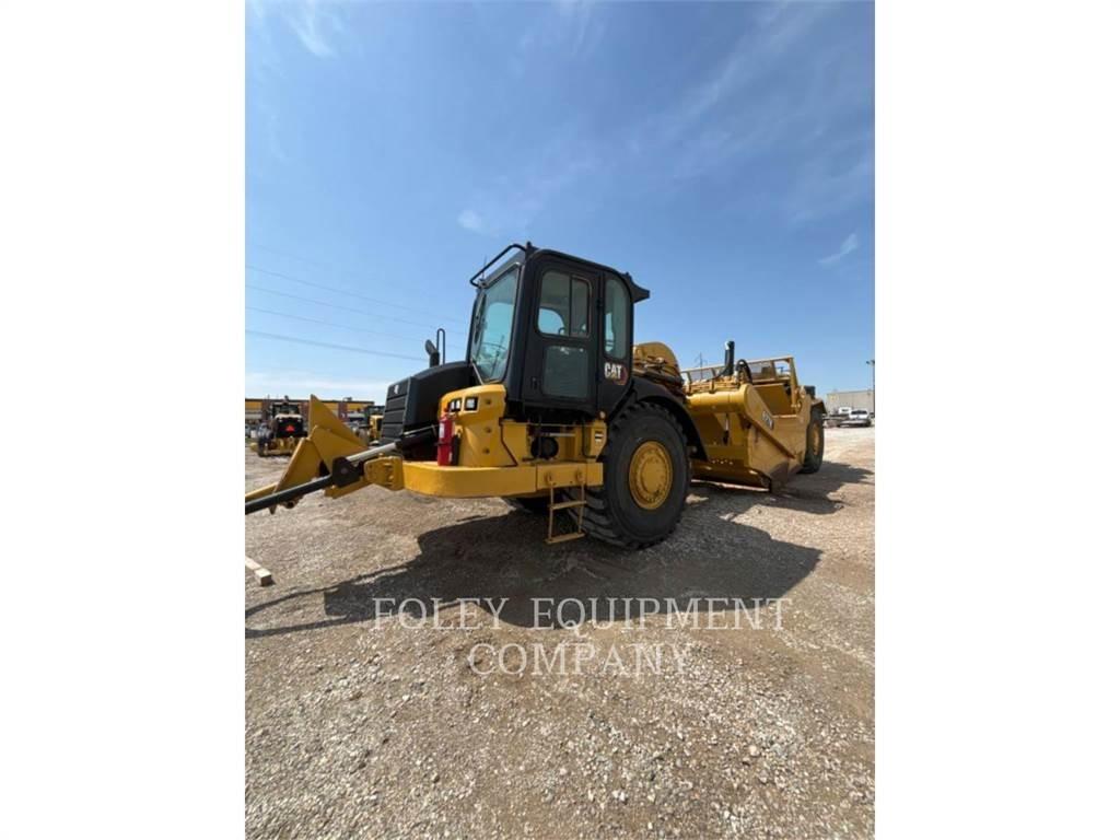 CAT 627K Földnyesők (szkréperek)