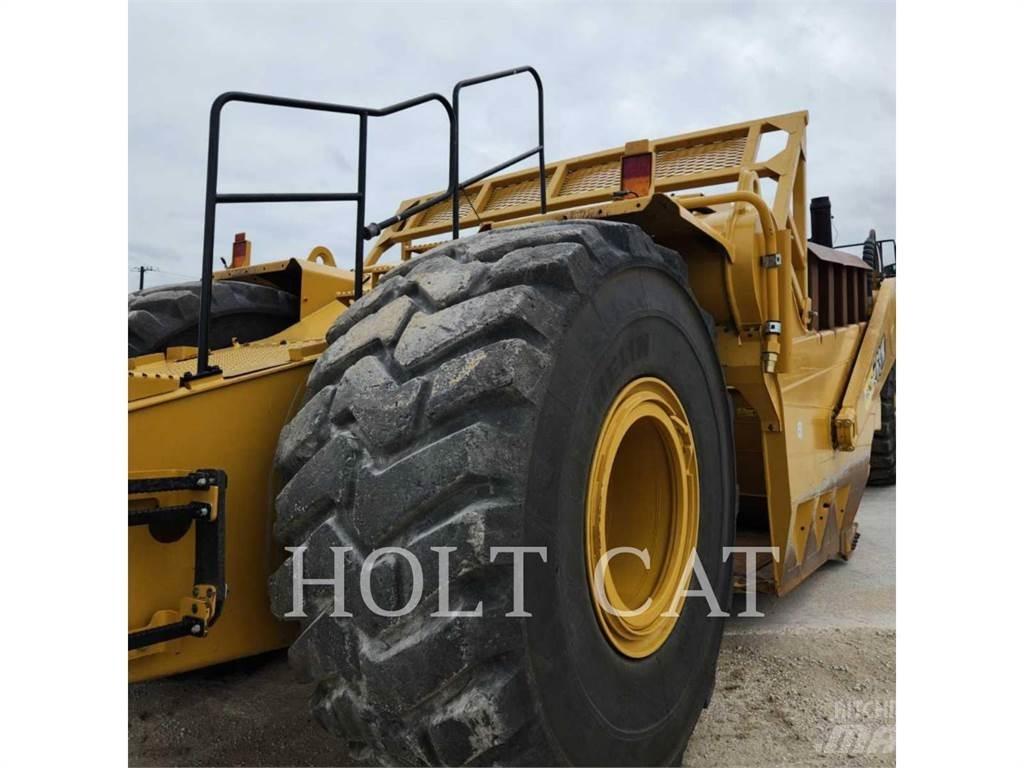 CAT 631K Földnyesők (szkréperek)