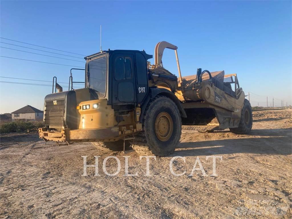 CAT 631K Földnyesők (szkréperek)