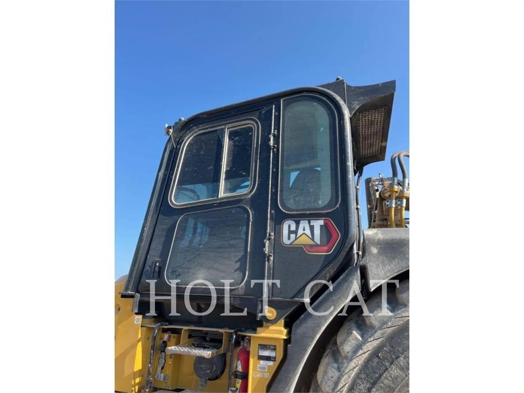 CAT 631K Földnyesők (szkréperek)