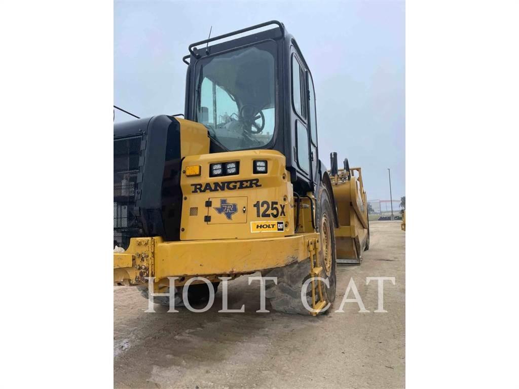 CAT 631K Földnyesők (szkréperek)