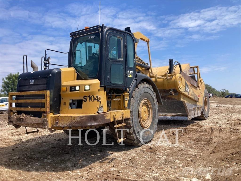 CAT 631K Földnyesők (szkréperek)