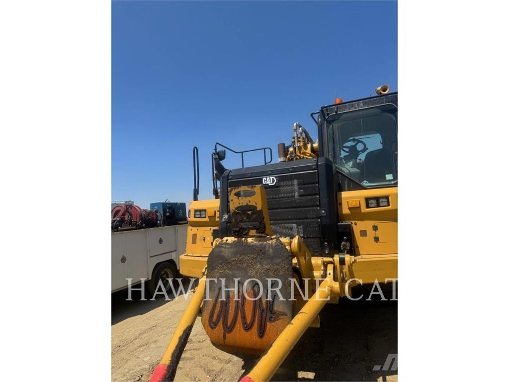 CAT 657 Földnyesők (szkréperek)