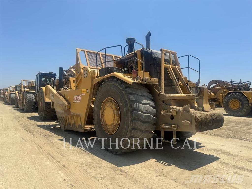 CAT 657 Földnyesők (szkréperek)