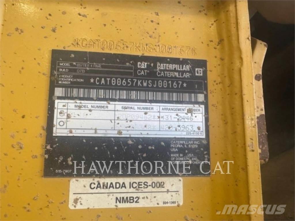 CAT 657 Földnyesők (szkréperek)