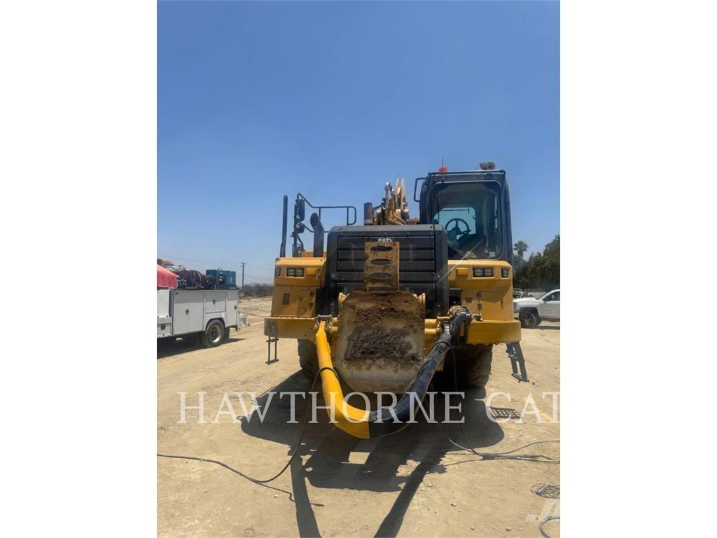 CAT 657 Földnyesők (szkréperek)