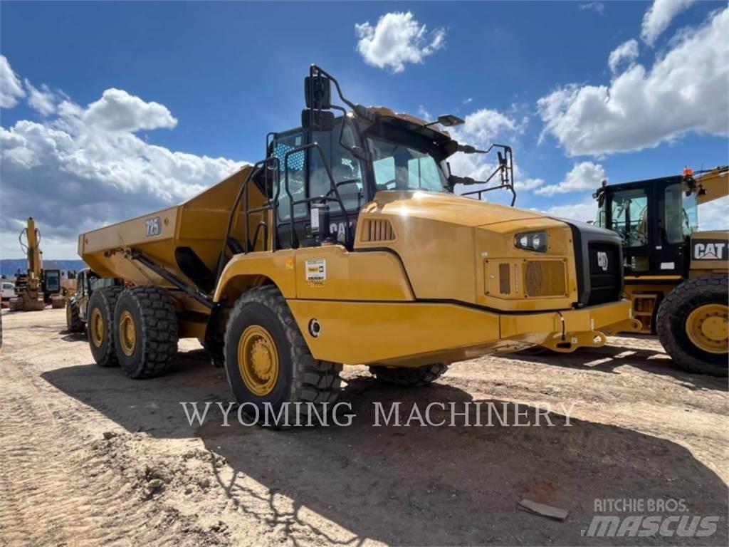 CAT 725 Csuklósdömperek