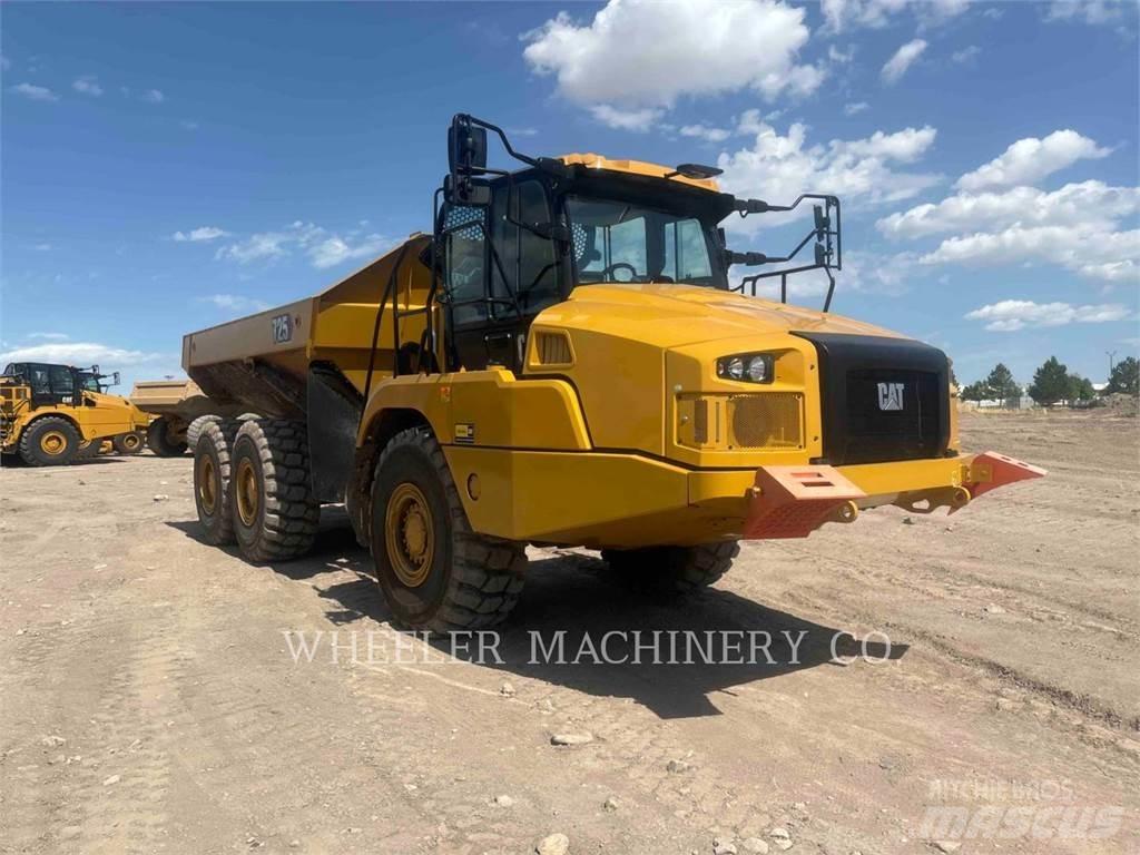 CAT 725 Csuklósdömperek