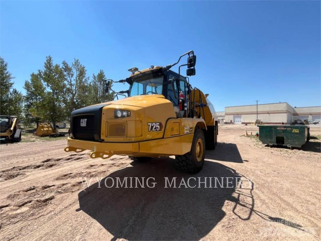 CAT 725 Csuklósdömperek