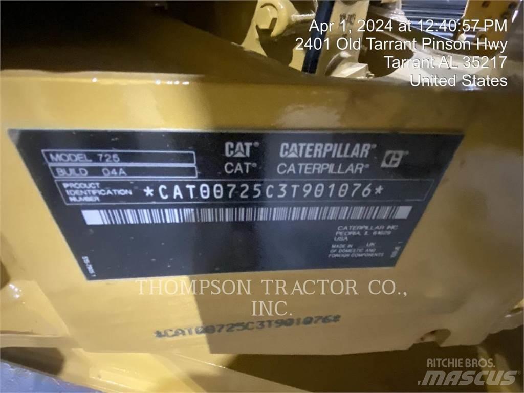 CAT 725 Csuklósdömperek