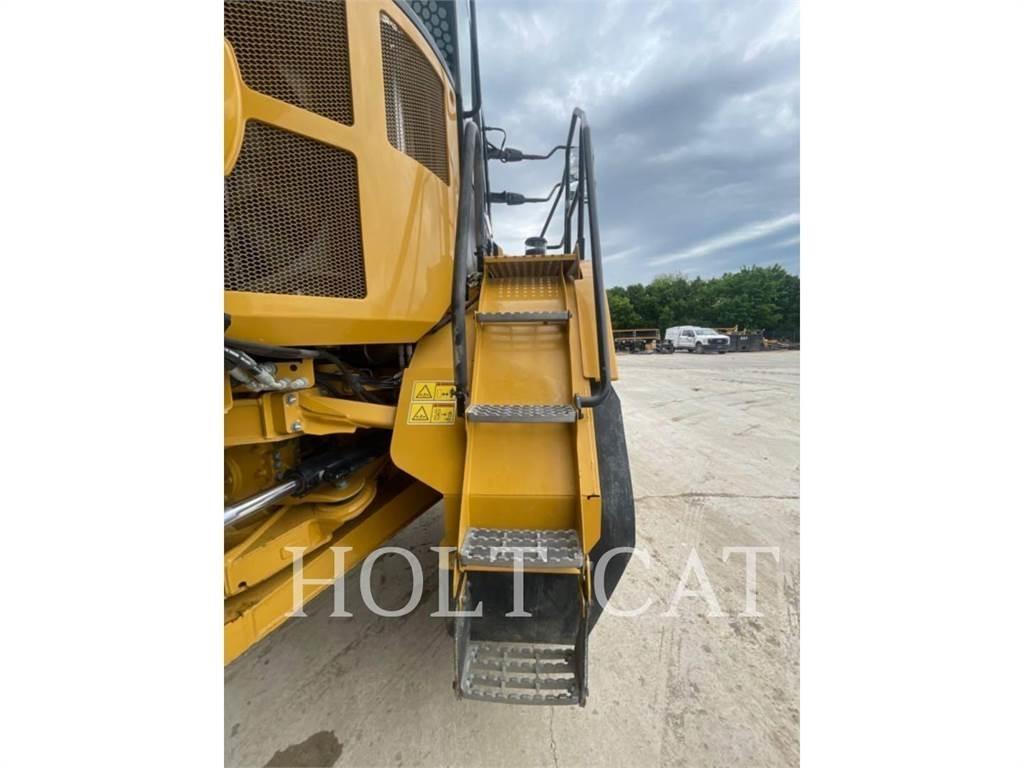 CAT 725 Csuklósdömperek