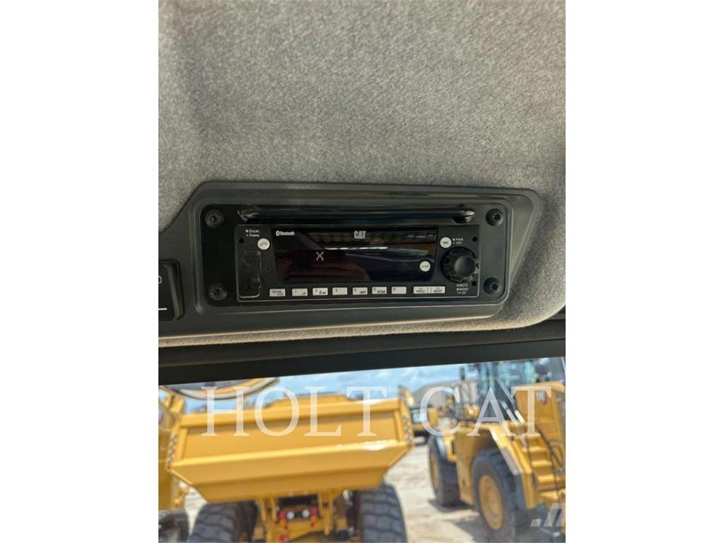 CAT 725 Csuklósdömperek