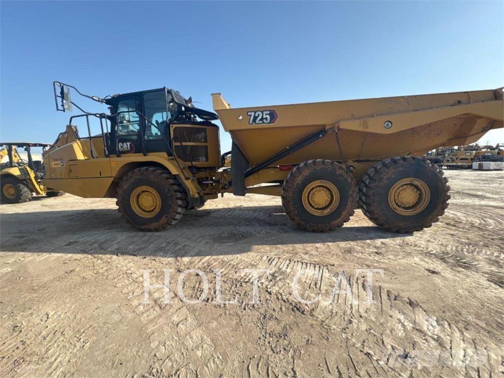 CAT 725 Csuklósdömperek