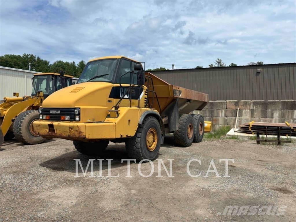 CAT 725 Csuklósdömperek