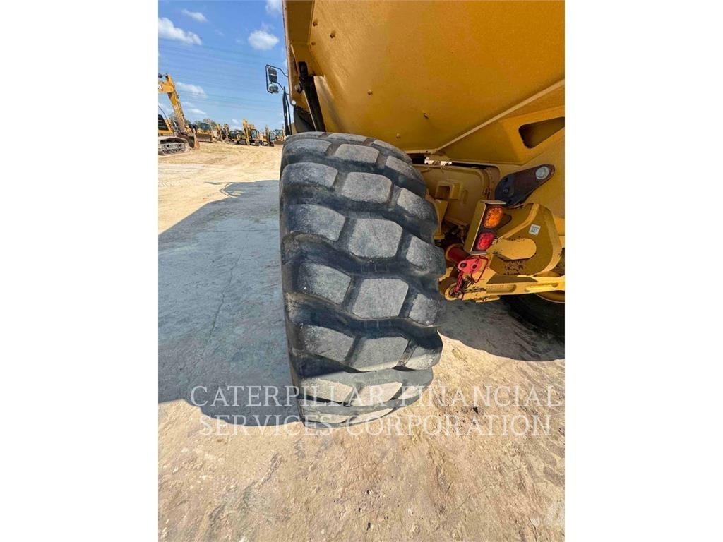 CAT 725-04 Csuklósdömperek